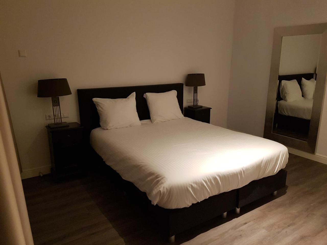 Hotel De Lis Lisse Ngoại thất bức ảnh
