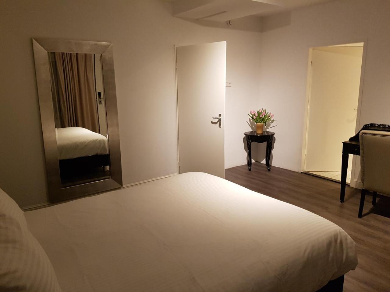 Hotel De Lis Lisse Ngoại thất bức ảnh