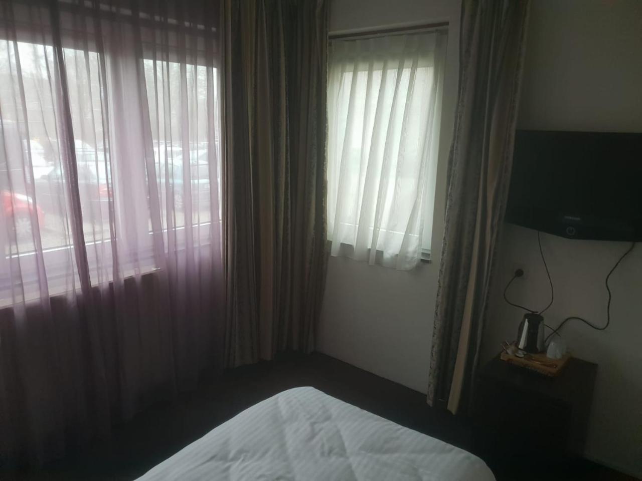 Hotel De Lis Lisse Ngoại thất bức ảnh
