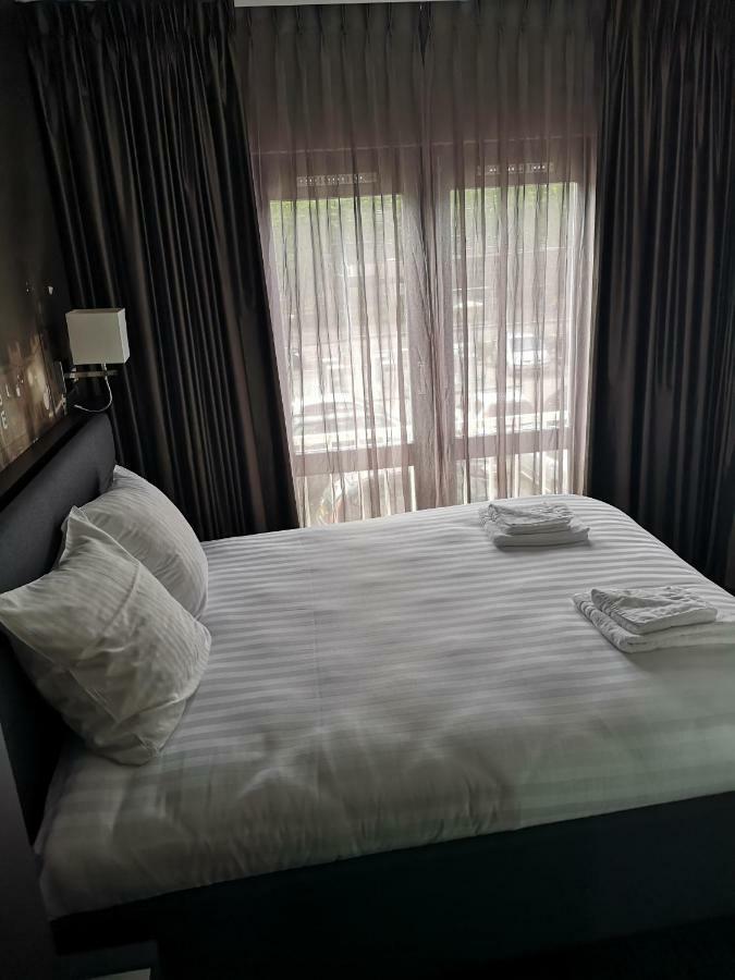 Hotel De Lis Lisse Ngoại thất bức ảnh